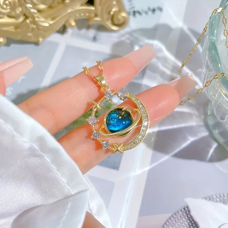 Collar Saturno – Lleva el cosmos contigo con elegancia.
